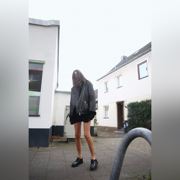 Faux leather and fur biker jacket - Picture 5 of 7